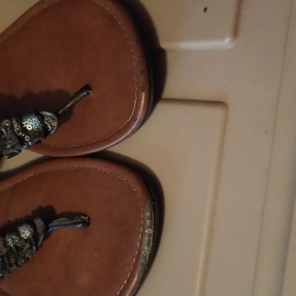 Sandals - Picture 4 of 5